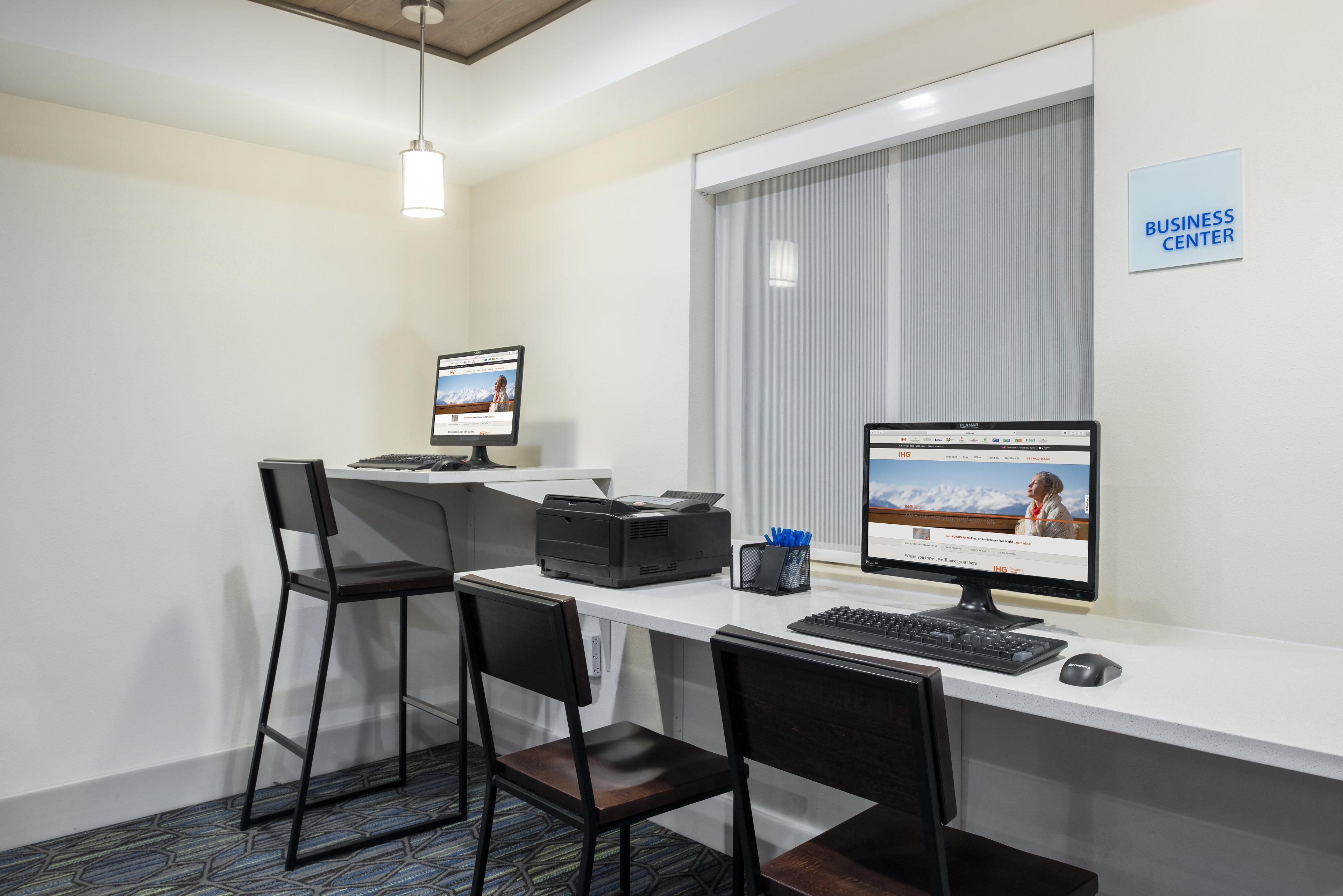 Holiday Inn Express Warrenton By Ihg Екстериор снимка